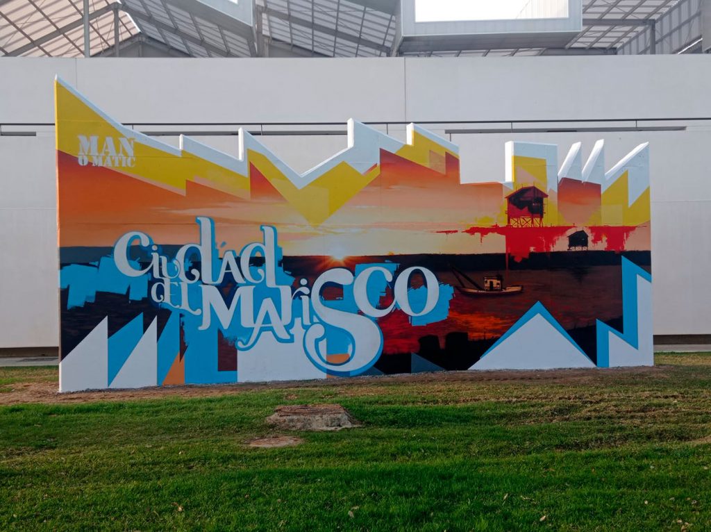 Mural de Manomatic en la Ciudad del Marisco de Huelva